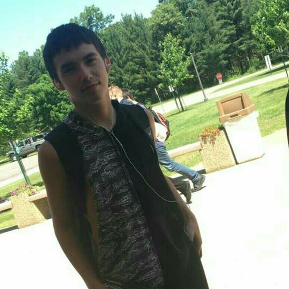 Meet your Posher, Tadd - Picture 1 of 1